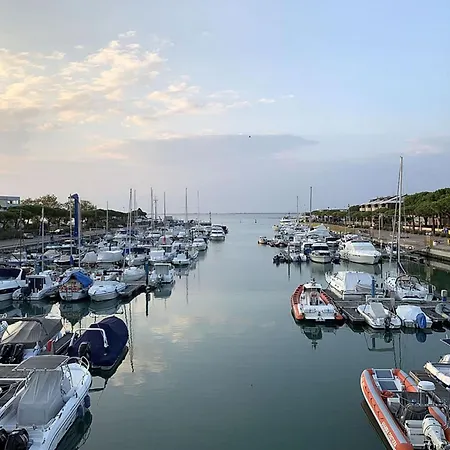 Charming With Shared Pool Lignano Sabbiadoro